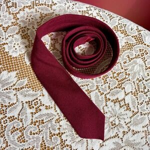 Vtg Madawaska Weavers Burgundy Hand Woven 100% Wool Tie Canada Made Slim 2.75"